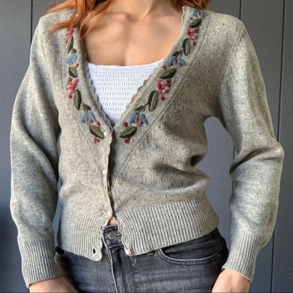 SOLD!!Vintage Herman Geist hand embroidered cardigan Sz M - Picture 1 of 7